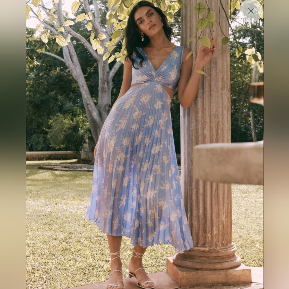 A&F Giselle Cut-Out Dress - M Tall